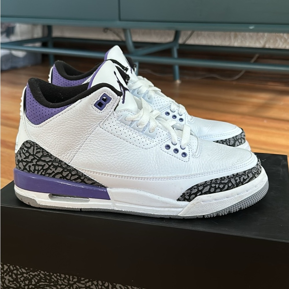 Jordan Retro Sneakers in White and Gray